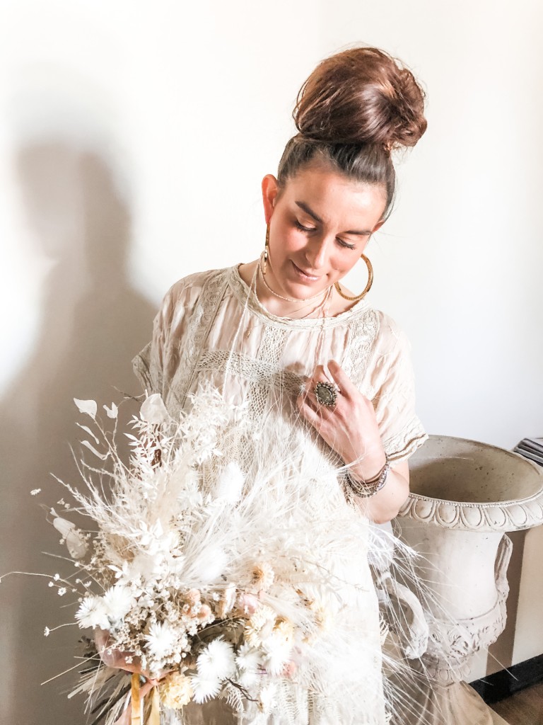 white dried flower bouquet